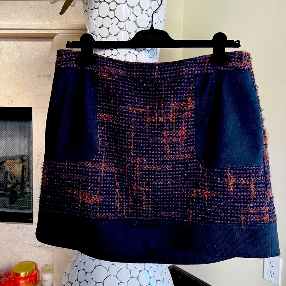 Red Valentino skirt with packets fully lined back zipper tweed 100% authentic